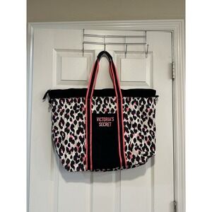 victoria‎ secret cheetah Print Tote Bag
